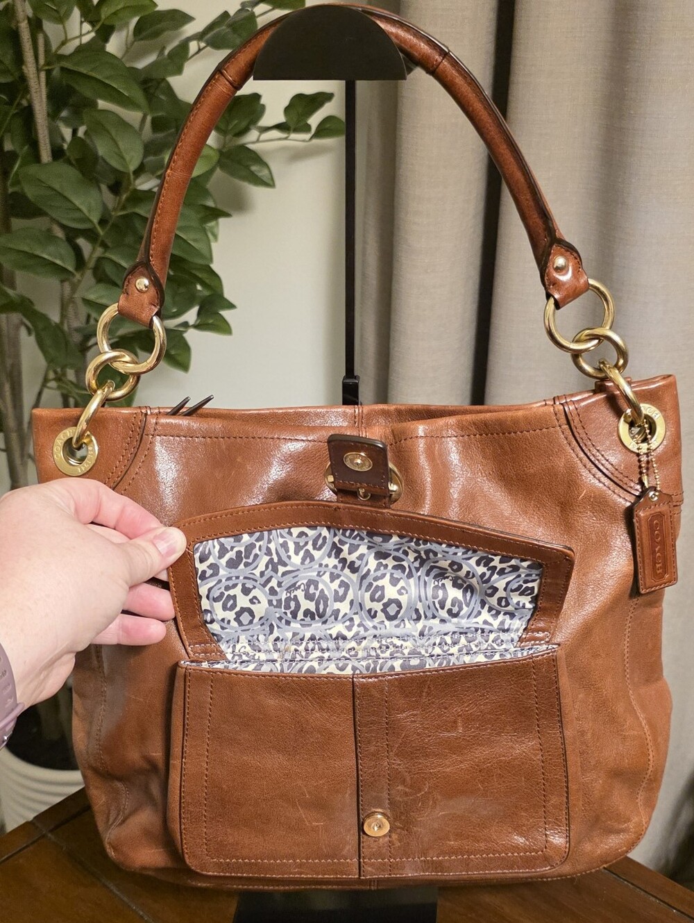 Coach Penelope Vachetta Leather Hobo Shoulder Bag Ocelot Lining